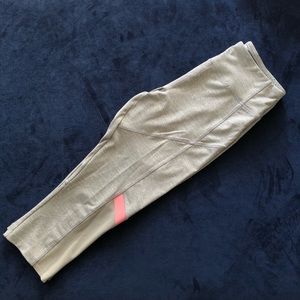 Forever 21 Activewear Cropped Workout Leggings